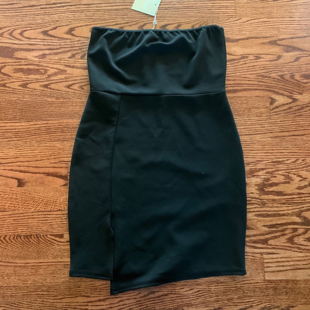 Black strapless dress